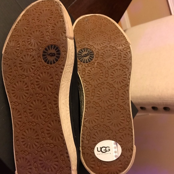 UGG Australia Womens Slip-on Shoe Sheepskin Suede Flats - Picture 5 of 5